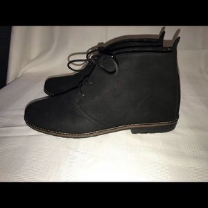 White Mountain Womens Anderson Faux Leather Ankle Boots Black